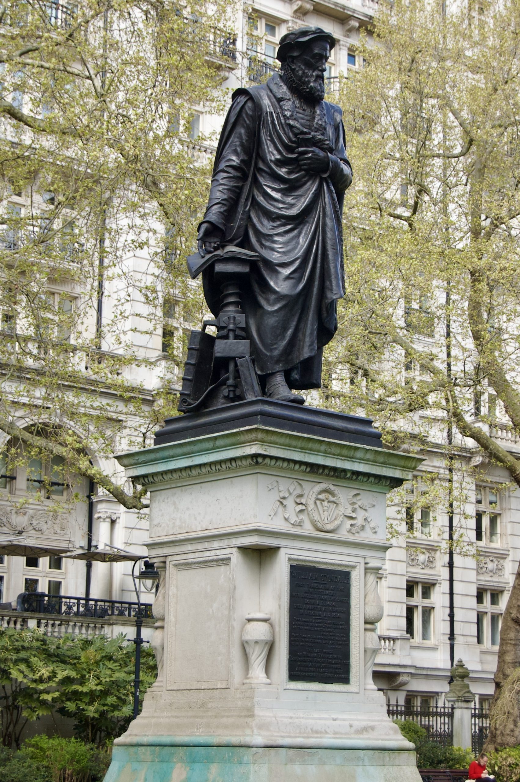 Statue of William Tyndale