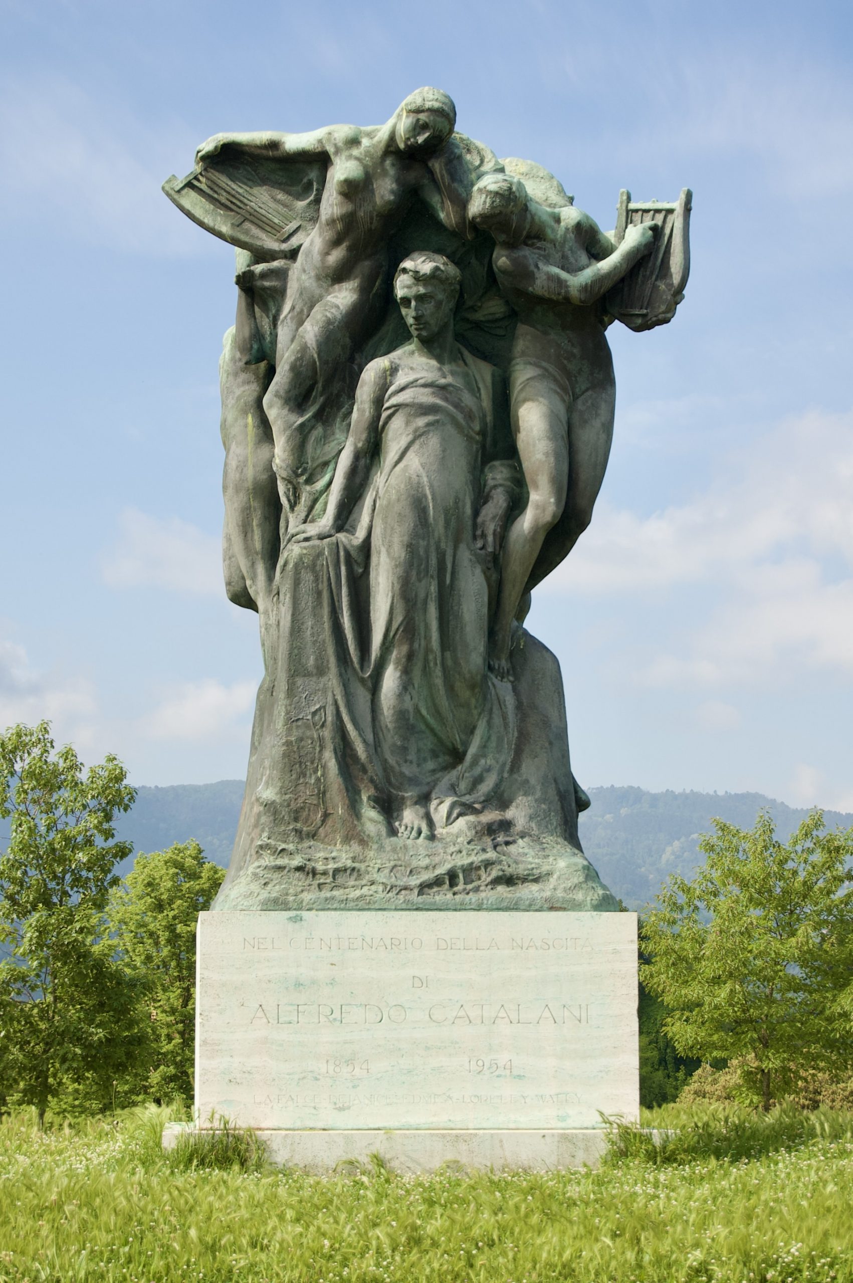 Monument to Alfredo Catalani