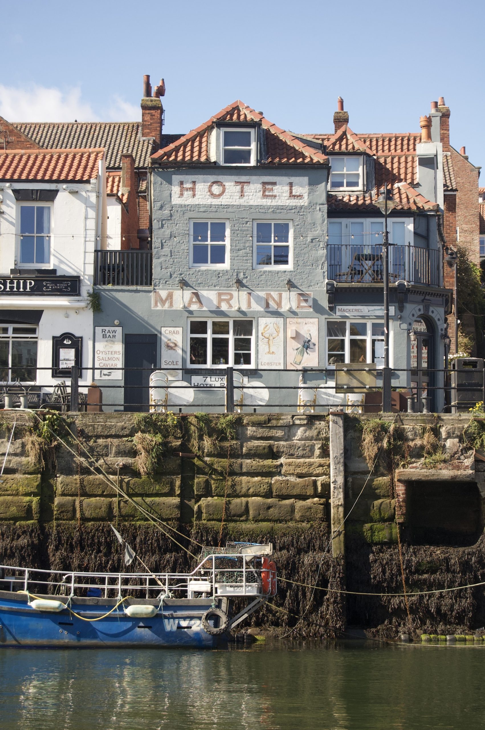 Marine Hotel